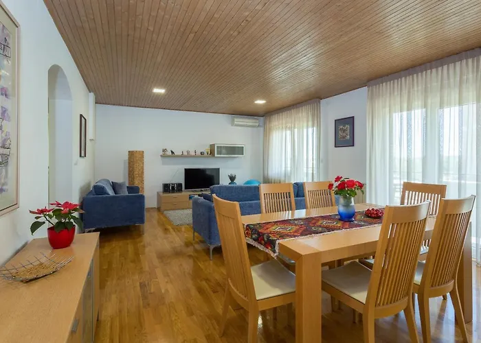 Mia Apartment , Free Parking